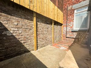 Photo 16- click for photo gallery